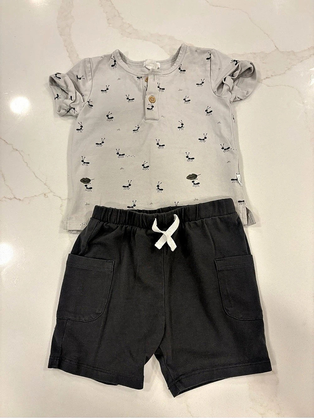 Kids Marching Ant Print Matching Set in Gray & Black 18mo